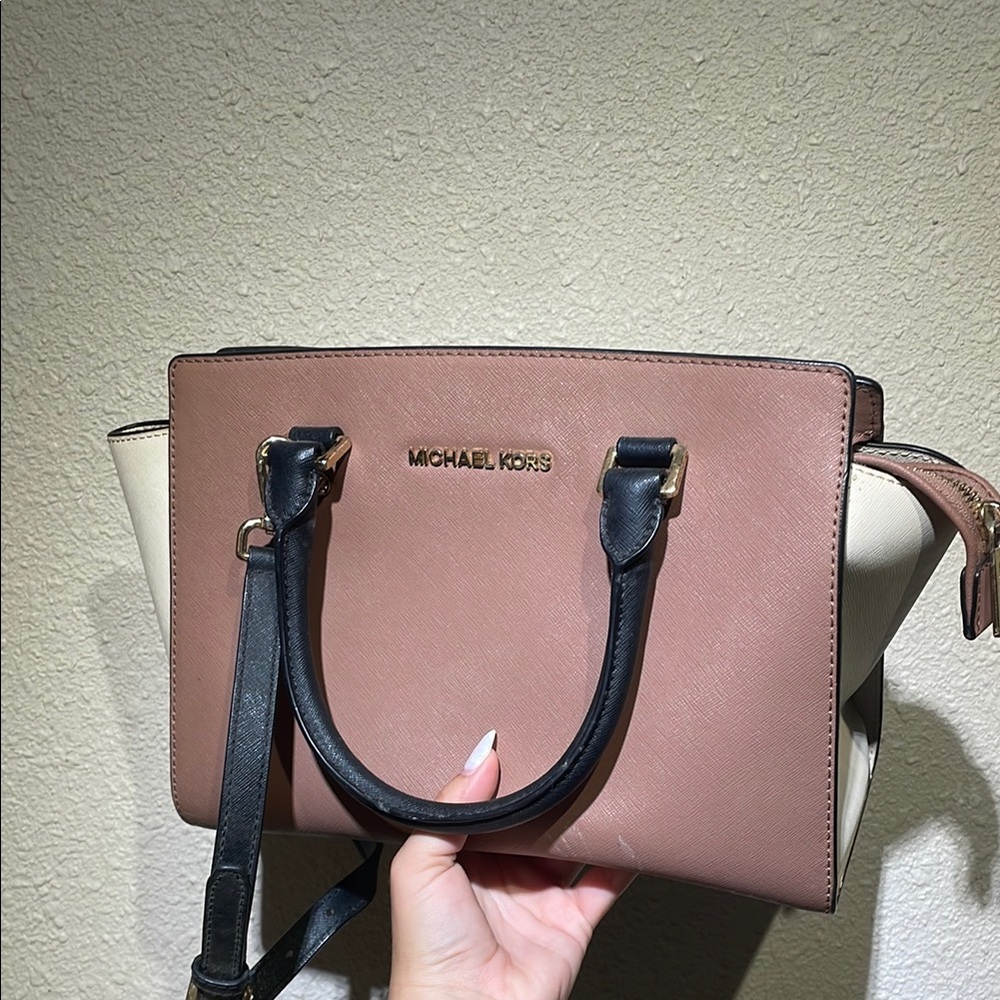 Michael Kors Women's Tan and Black Handbag